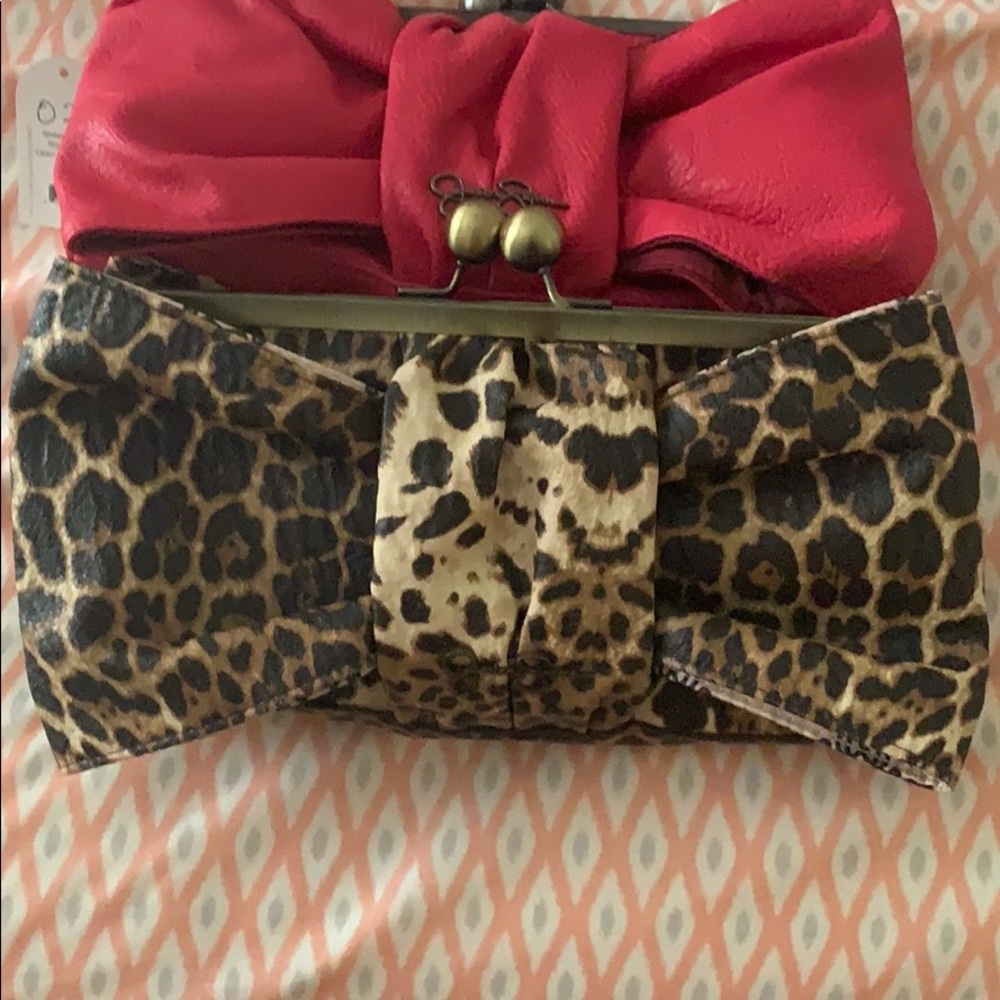 Jessica Simpson Wristlet